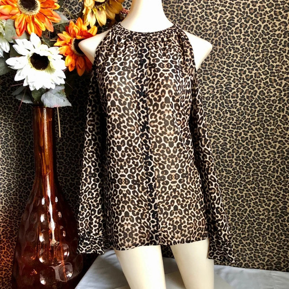 🦋B2G1🦋NICOLE MILLER Leopard Cold Shoulder Button Down Top M - Picture 2 of 8